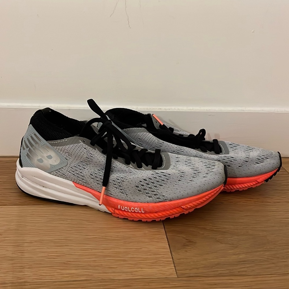 New Balance Tennis Shoes - Size W8
